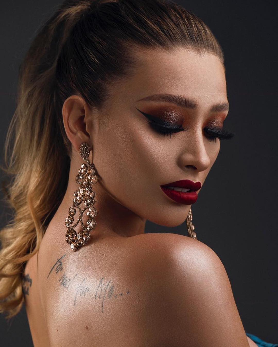 Brenda Zambrano Scrolller