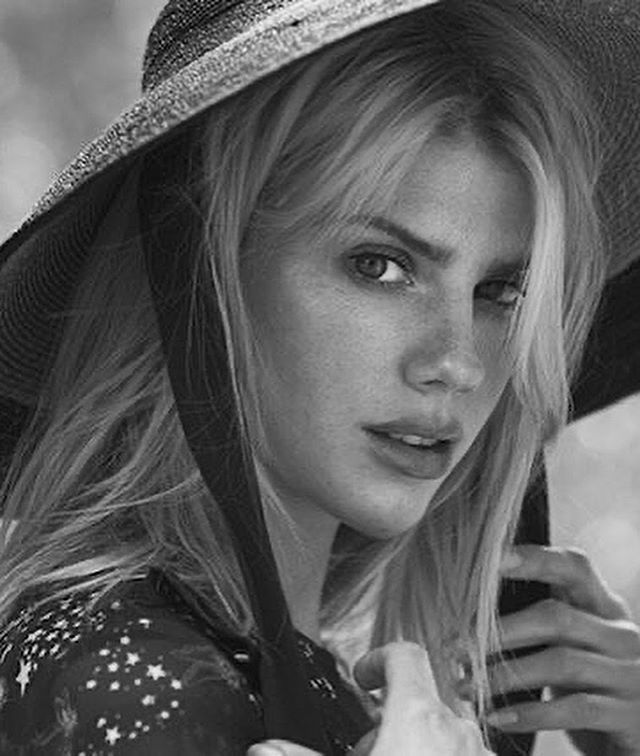 Charlotte Mckinney Scrolller