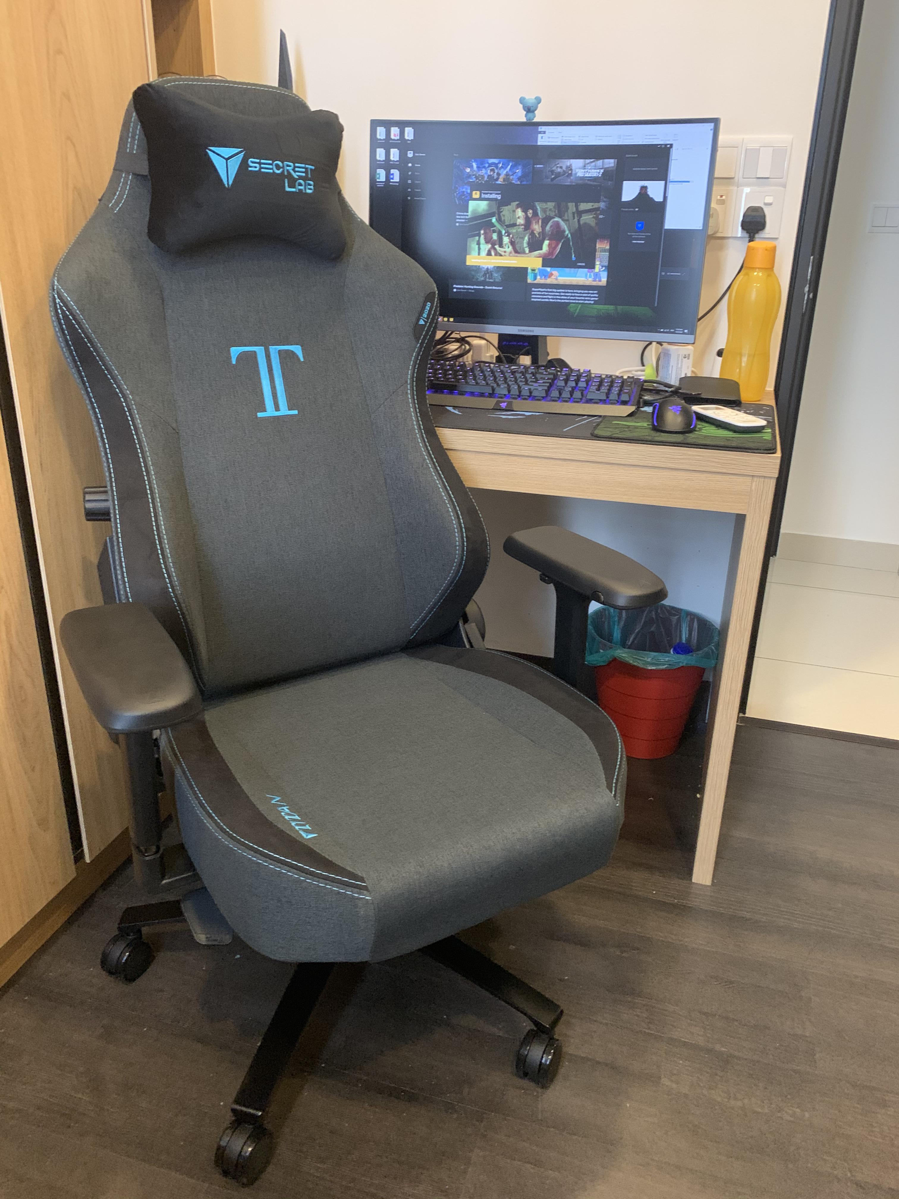 Check out my new secretlab chair Scrolller