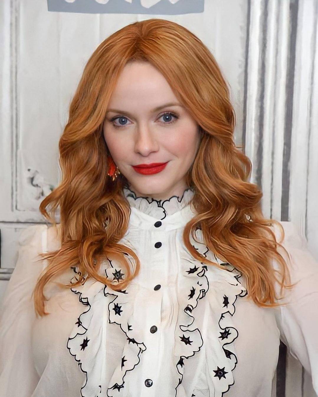 Christina Hendricks | Scrolller