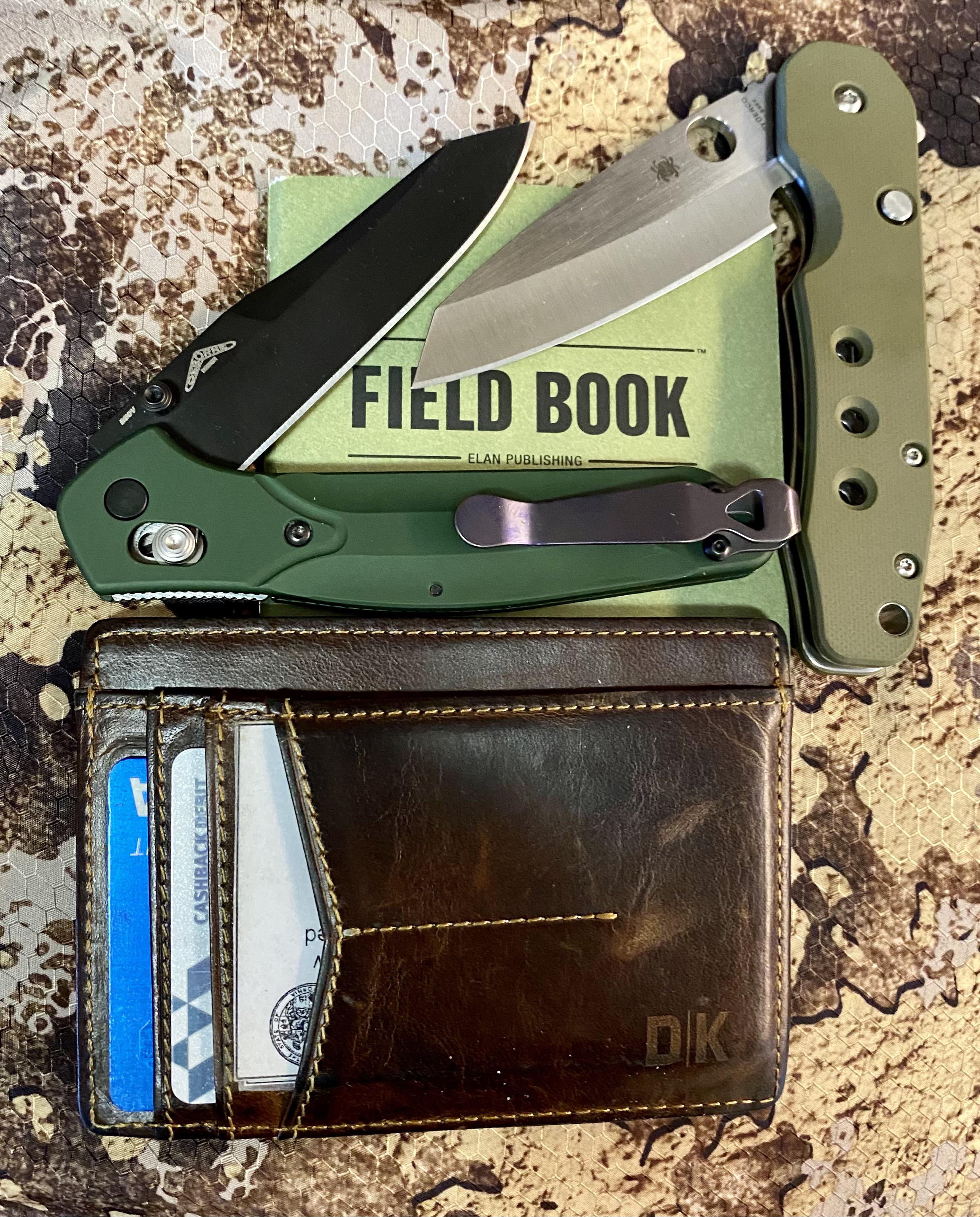 Christmas Tree cut down carry. What do you all have in the pockets