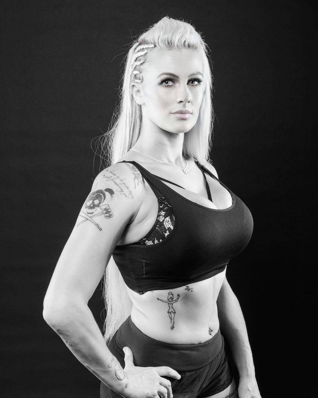 Cindy Dandois Scrolller