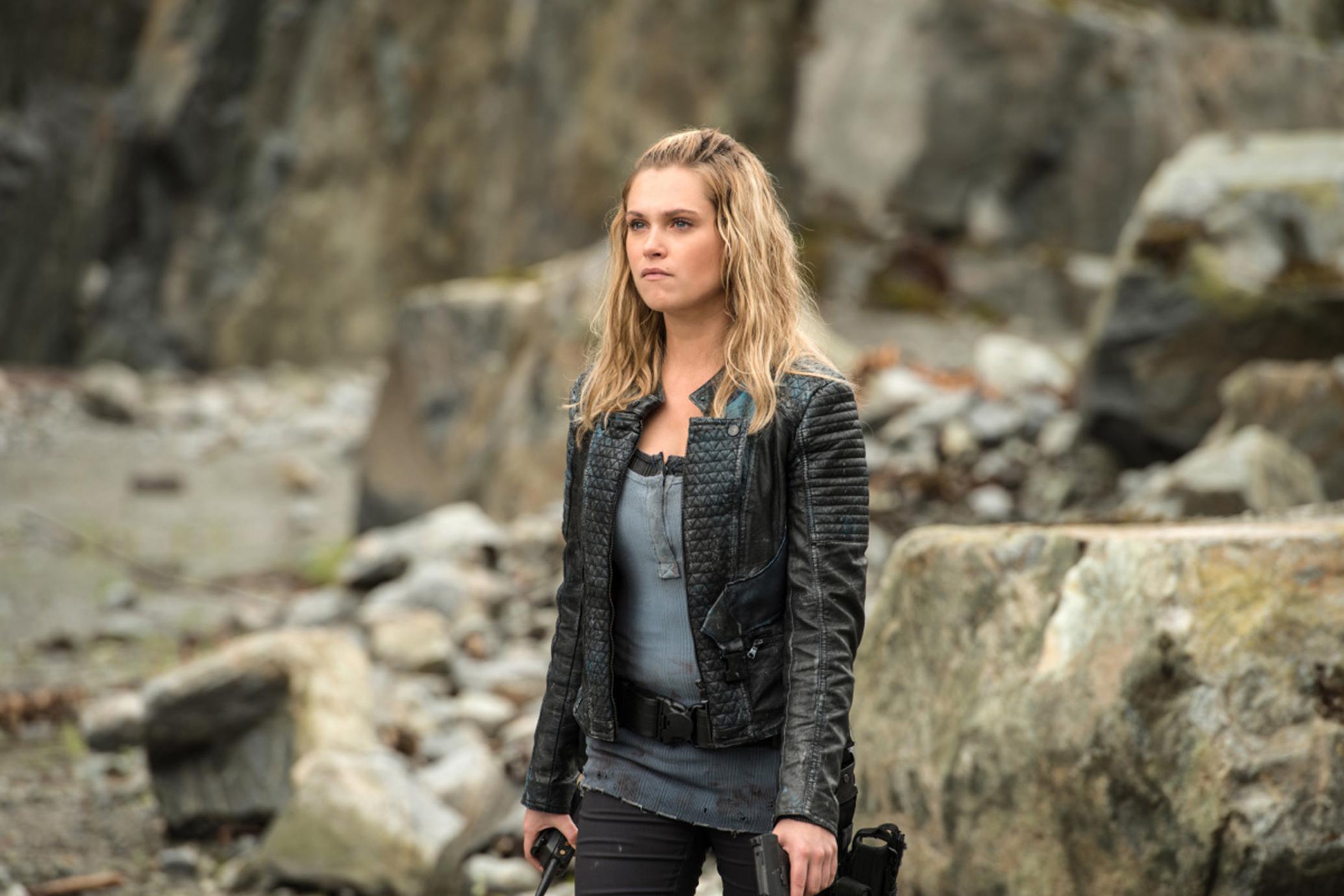 How Old Is Clarke In The 100