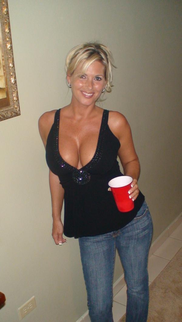 Free Hot Mom Videos