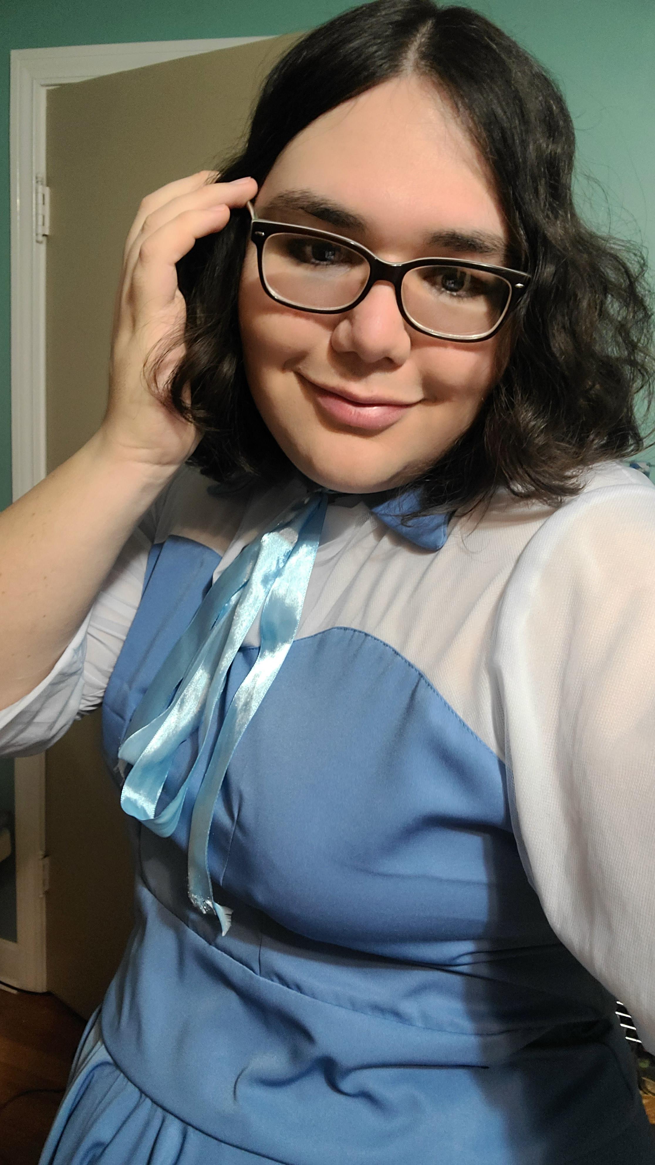 Coresets are a life saver. They help push my tiny boobs up. Scrolller