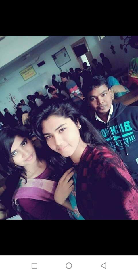 Desi Bengali beauty clicks for BF Scrolller