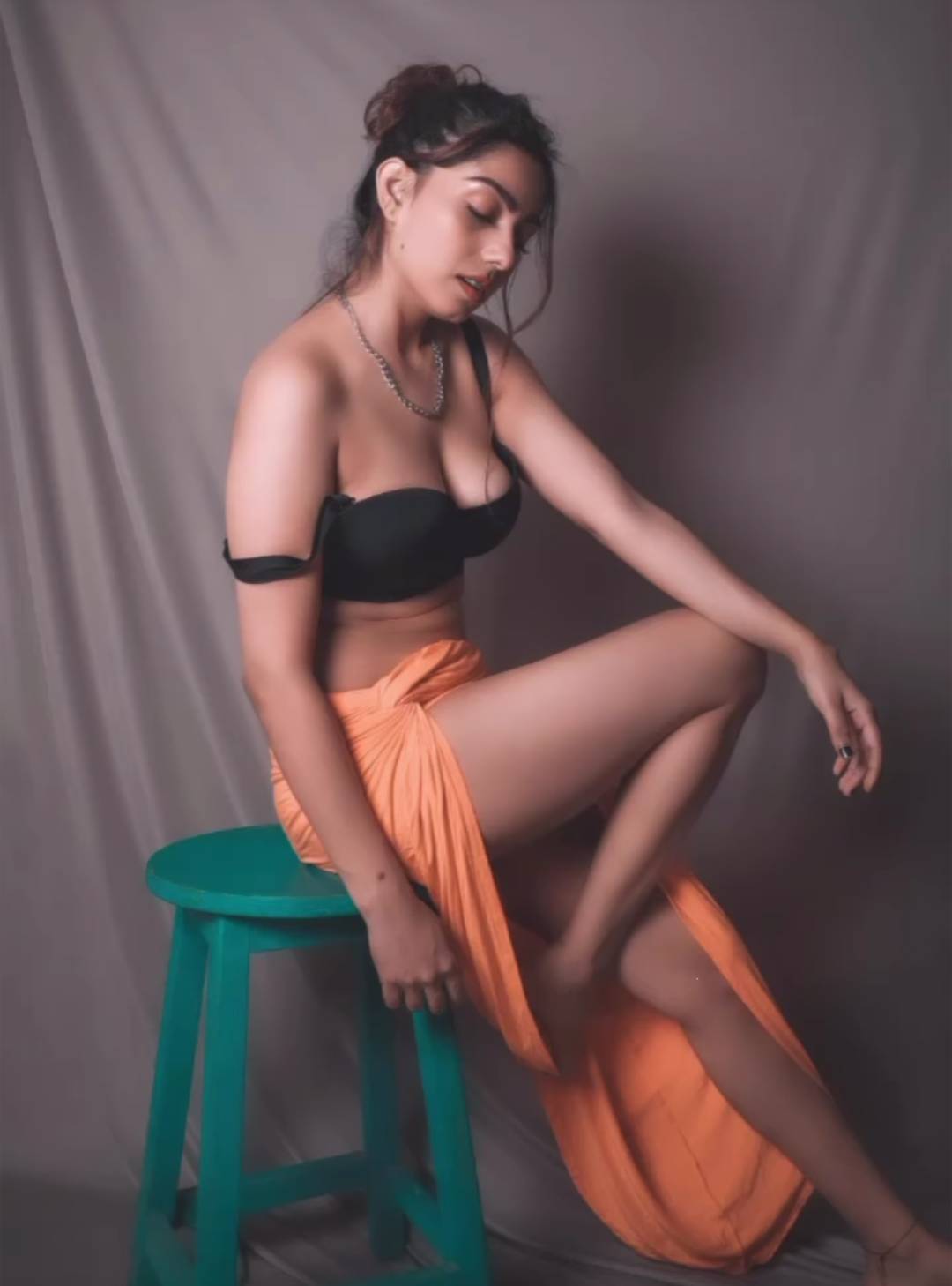 Dinky Kapoor | Scrolller