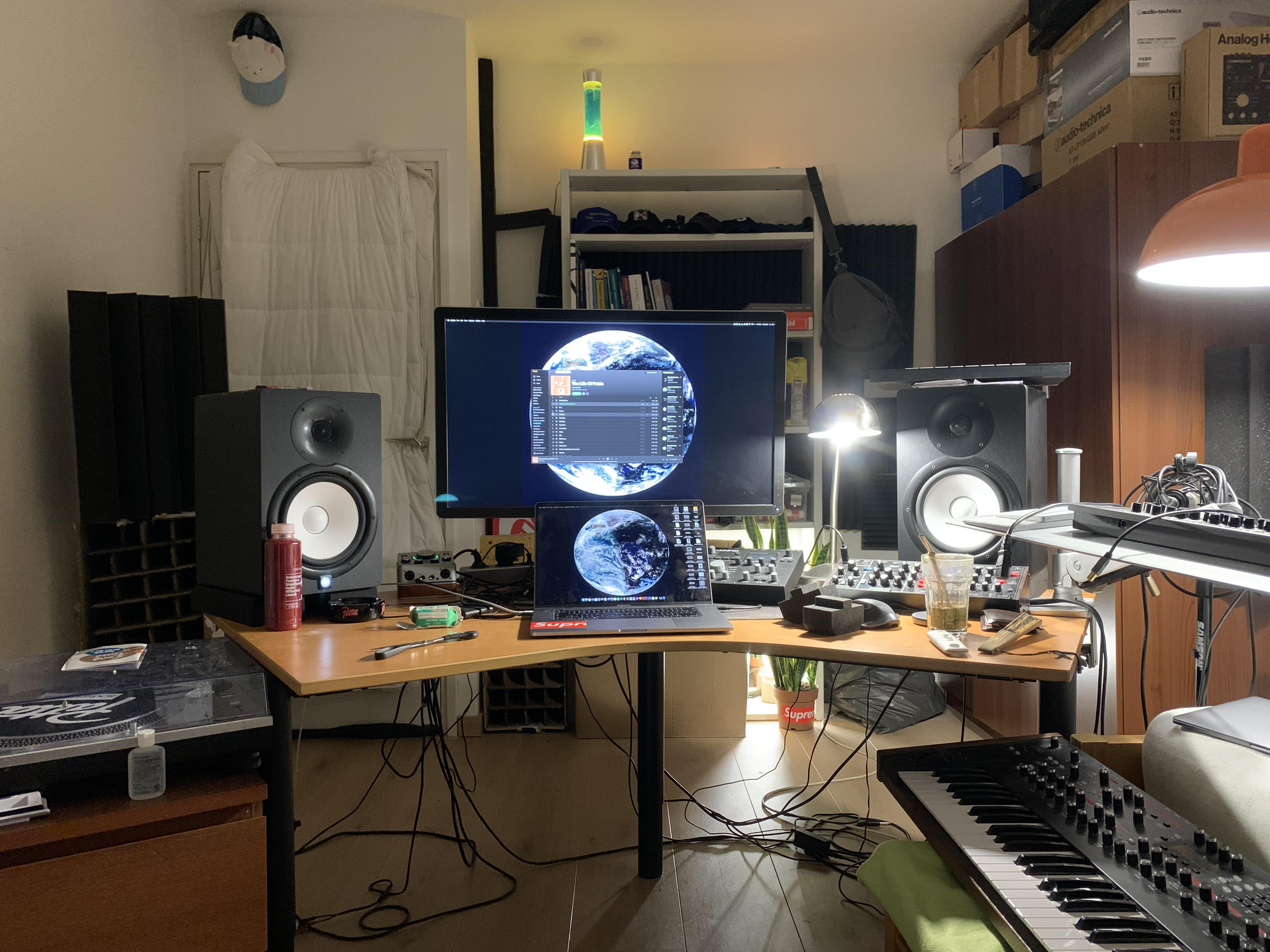 Dis Is My Setup Scrolller