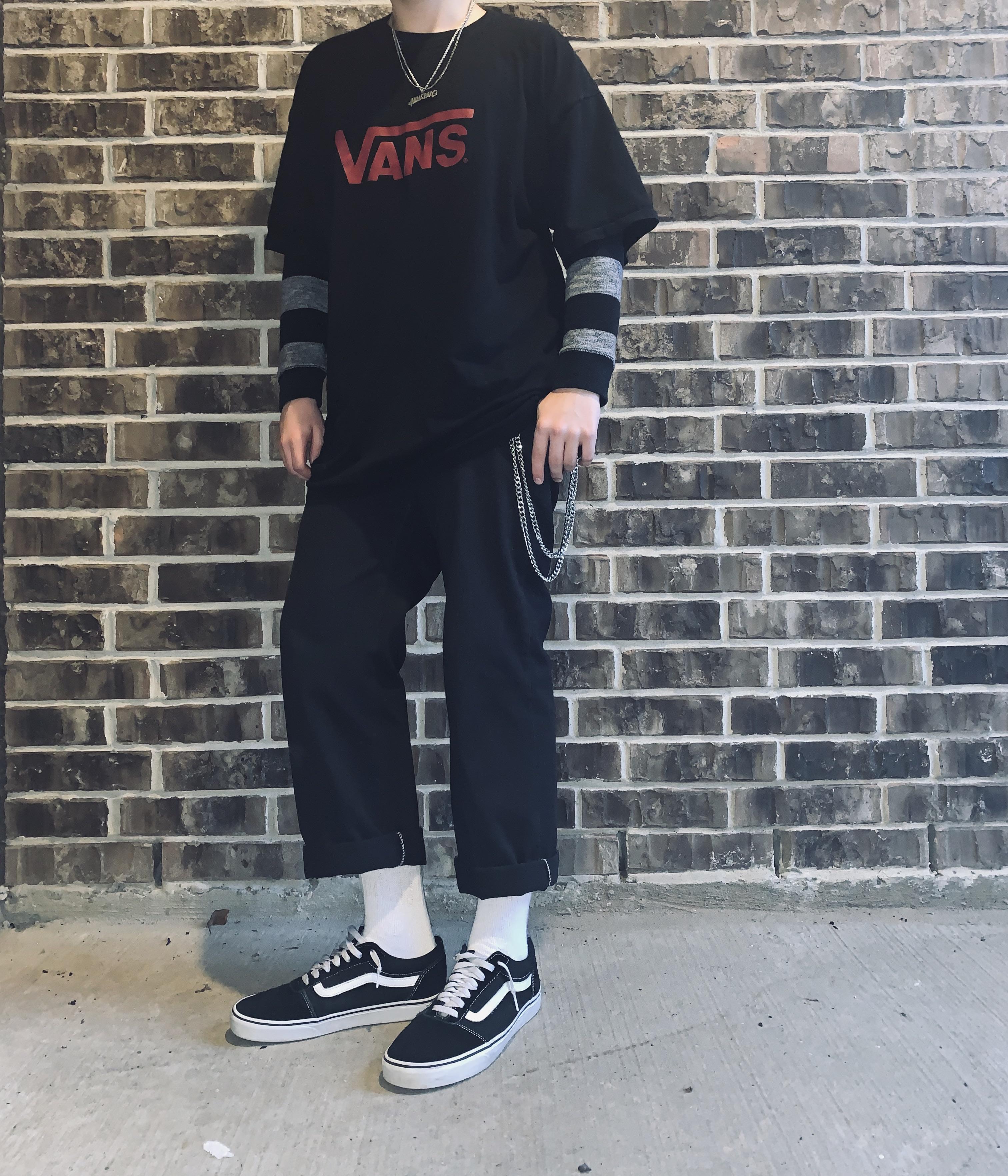 do your chains hang low? Scrolller