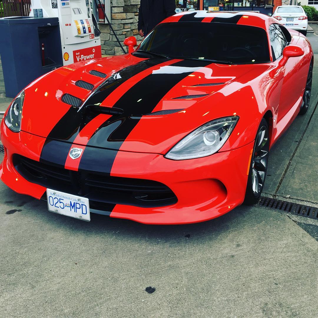 Dodge Viper In Ontario Scrolller