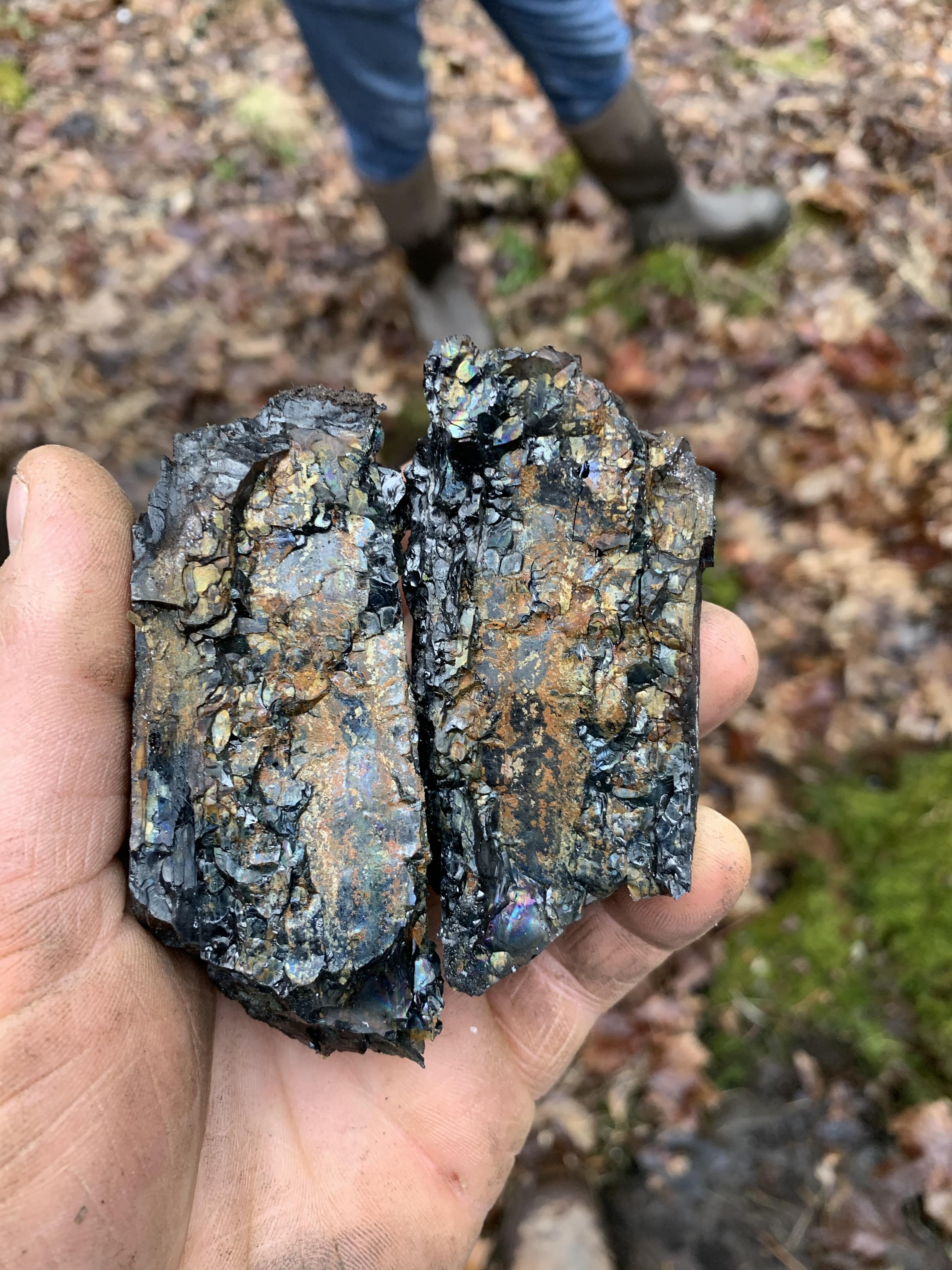Scrolller Rocks Does anyone know what this rock is ? | Scrolller