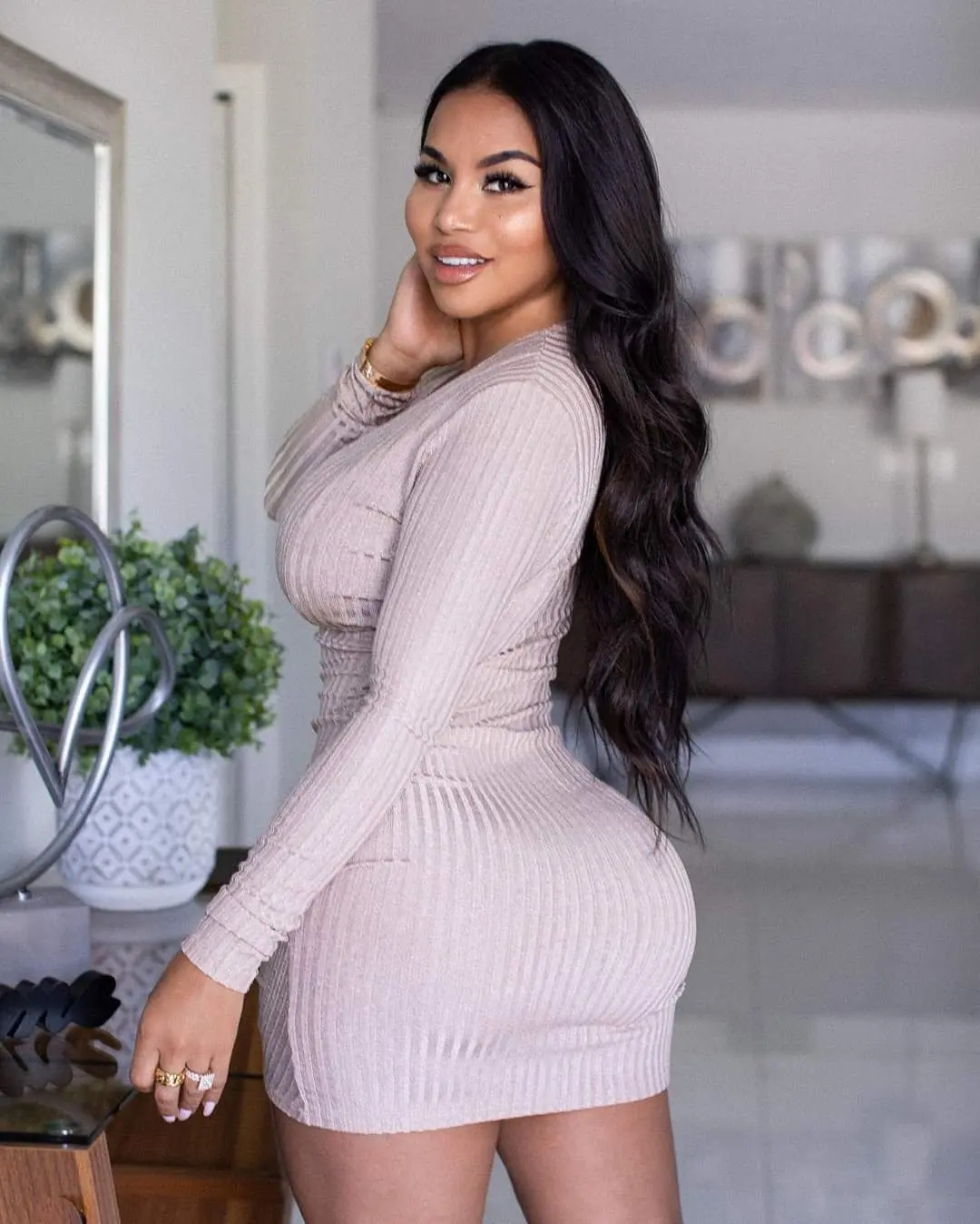 Dolly Castro