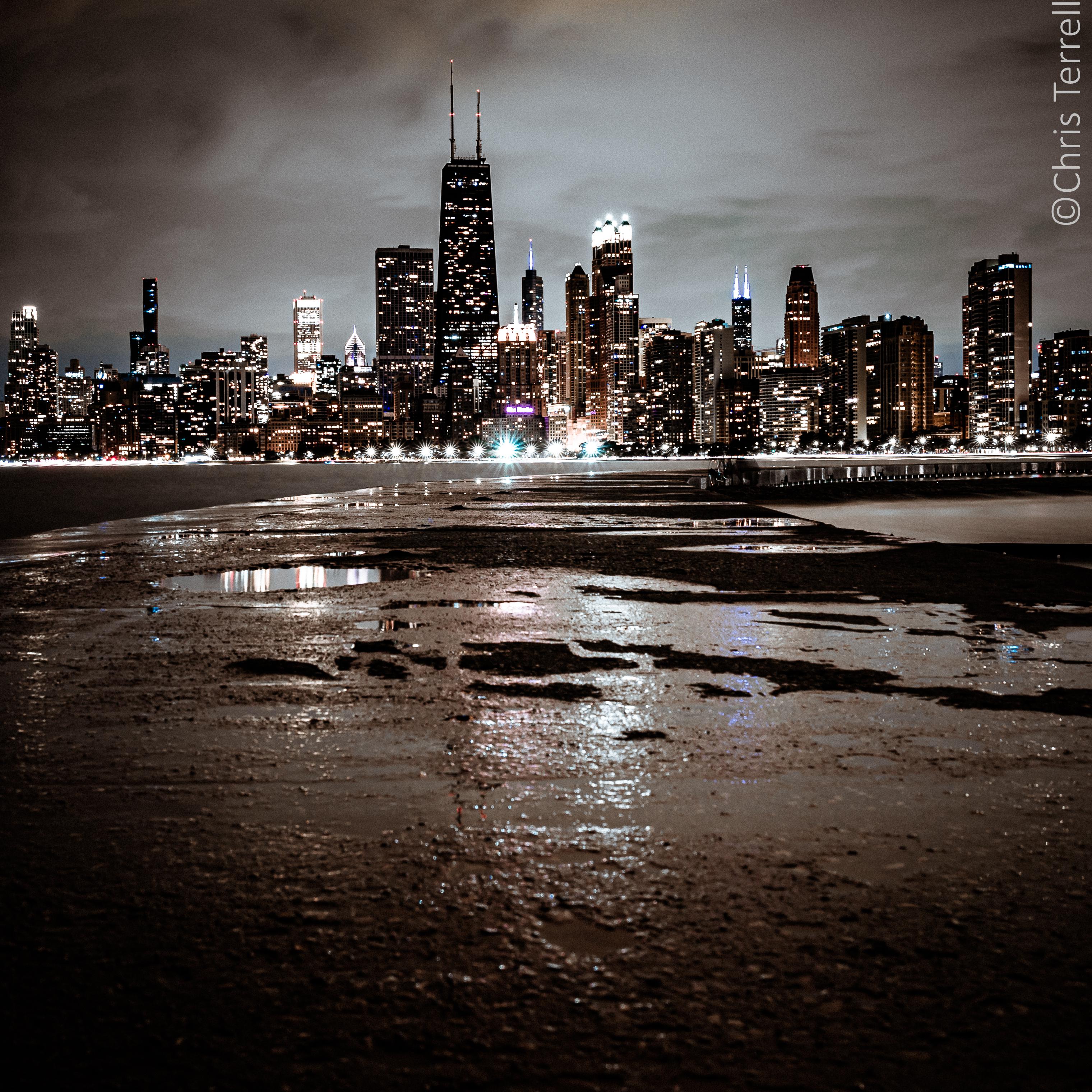 Dramatic Chicago Skyline | Scrolller
