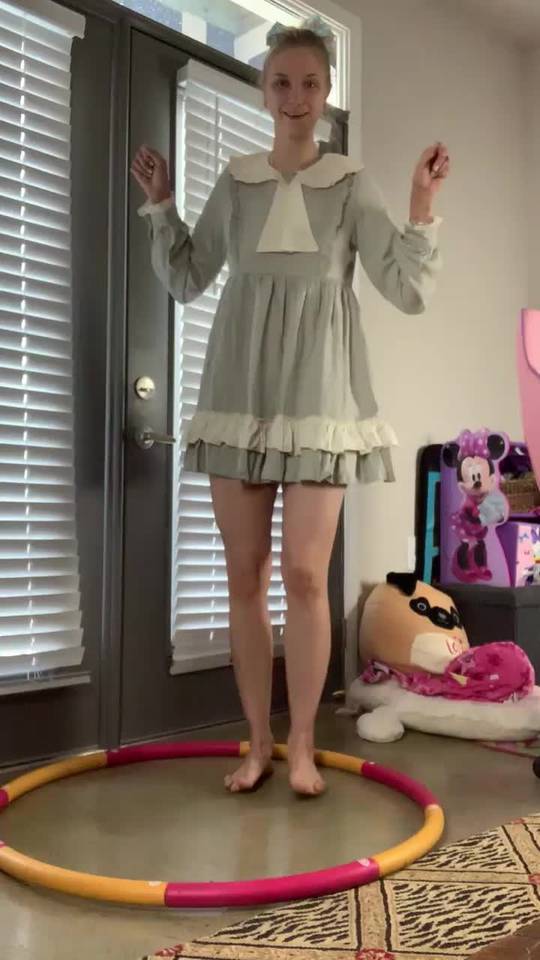 Dresses that peek-a-boo my diaper when I spin 😍