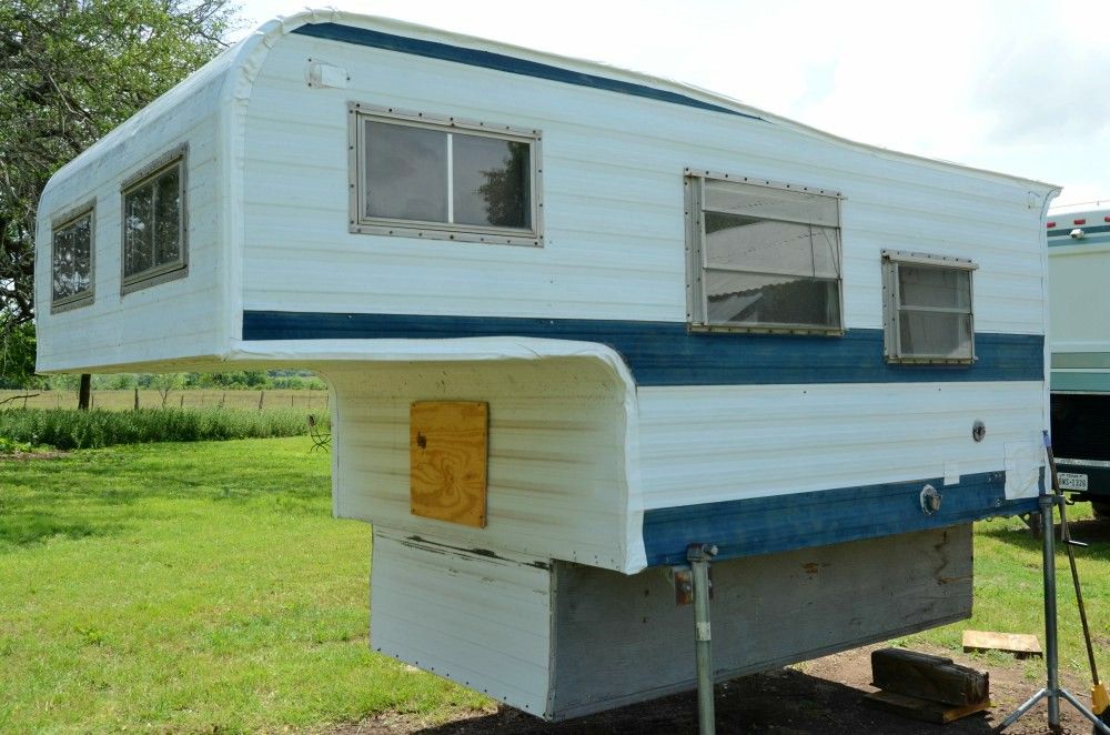 Dale Rv Side Profile Early 70s model Red Dale truck camper. Built in Colorado. We're fixing ...