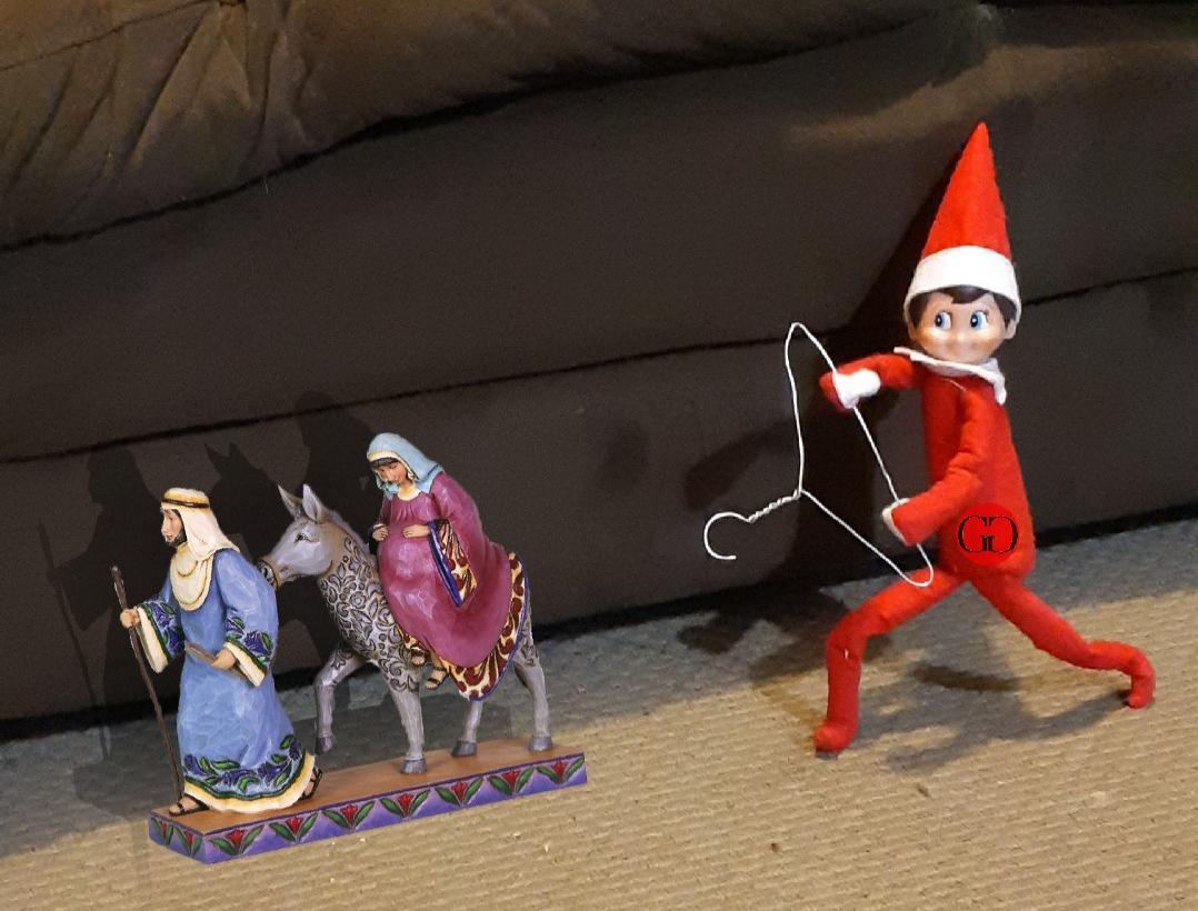 Elf on the shelf nativity scene Scrolller