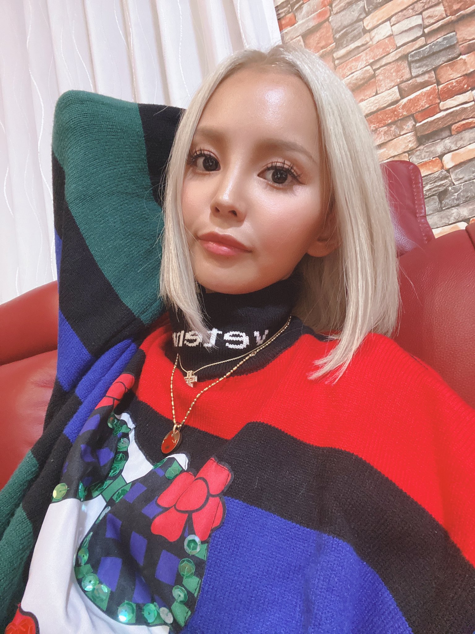 Emiri Okazaki Scrolller