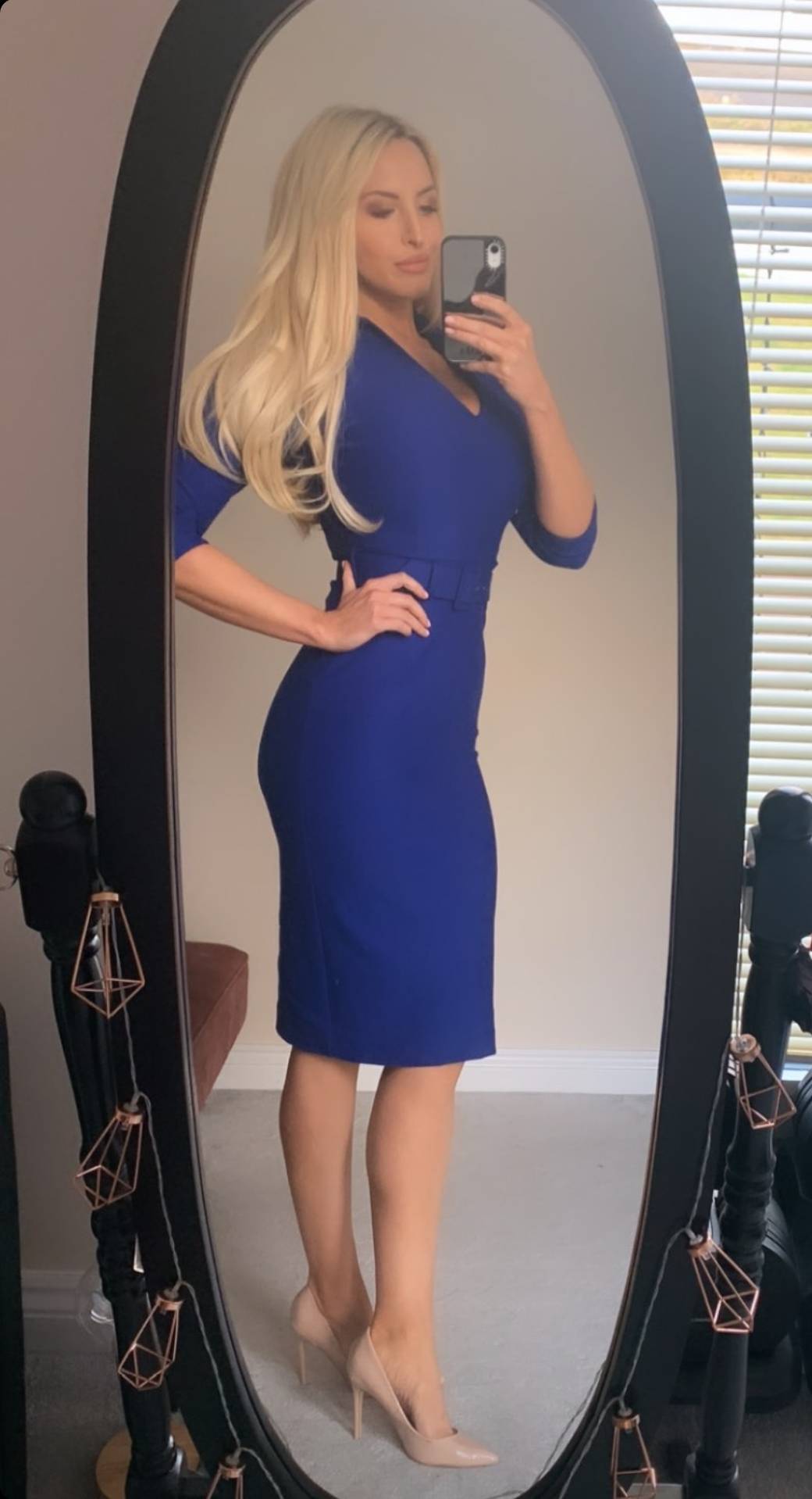 Emma Jones Scrolller