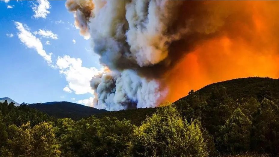 Evacuations Ordered for Second Colorado Wildfire As Blazes Continue to Burn Across West [931x523]