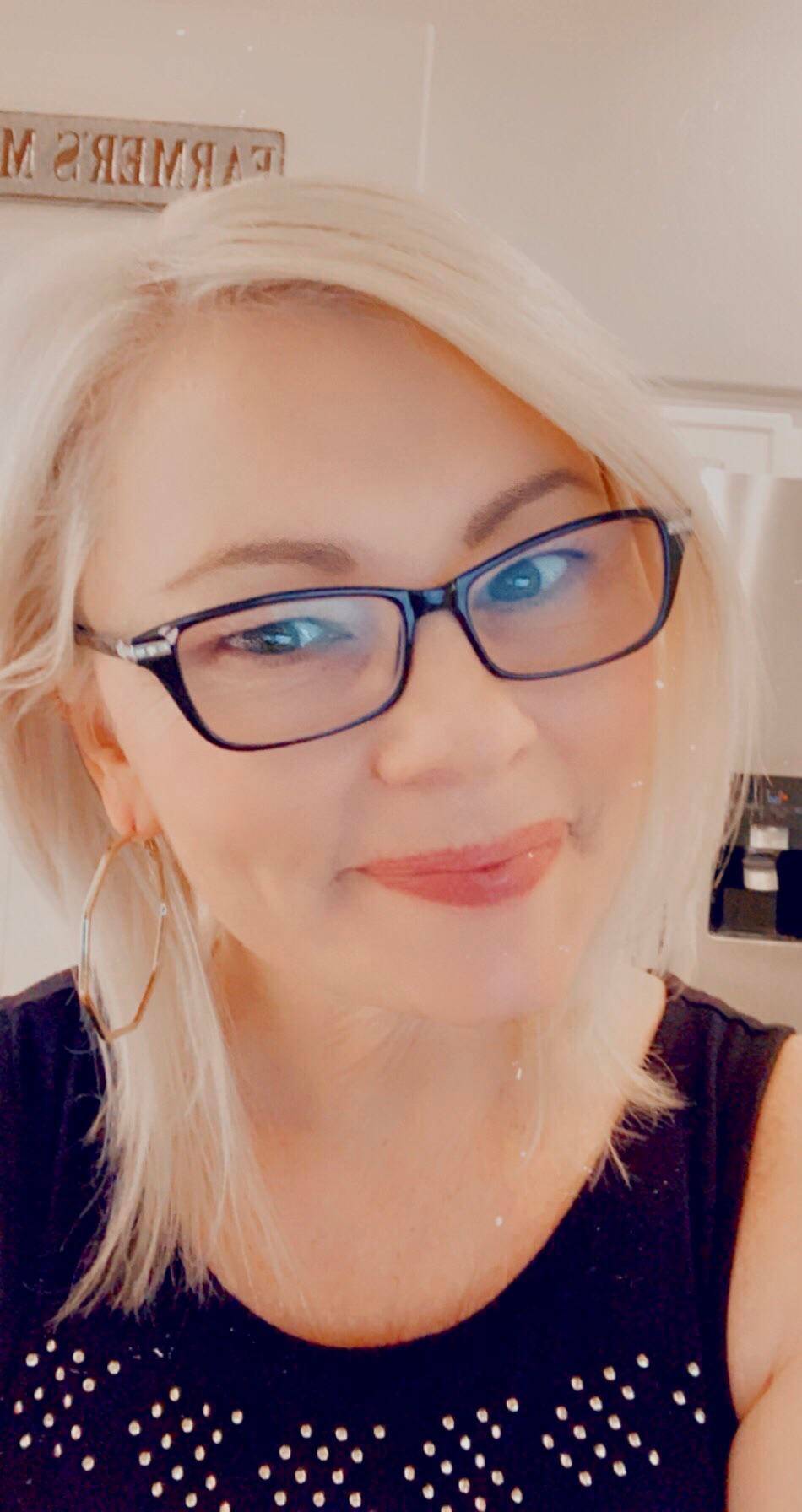 F47 hump day! Yay 😘😘 | Scrolller