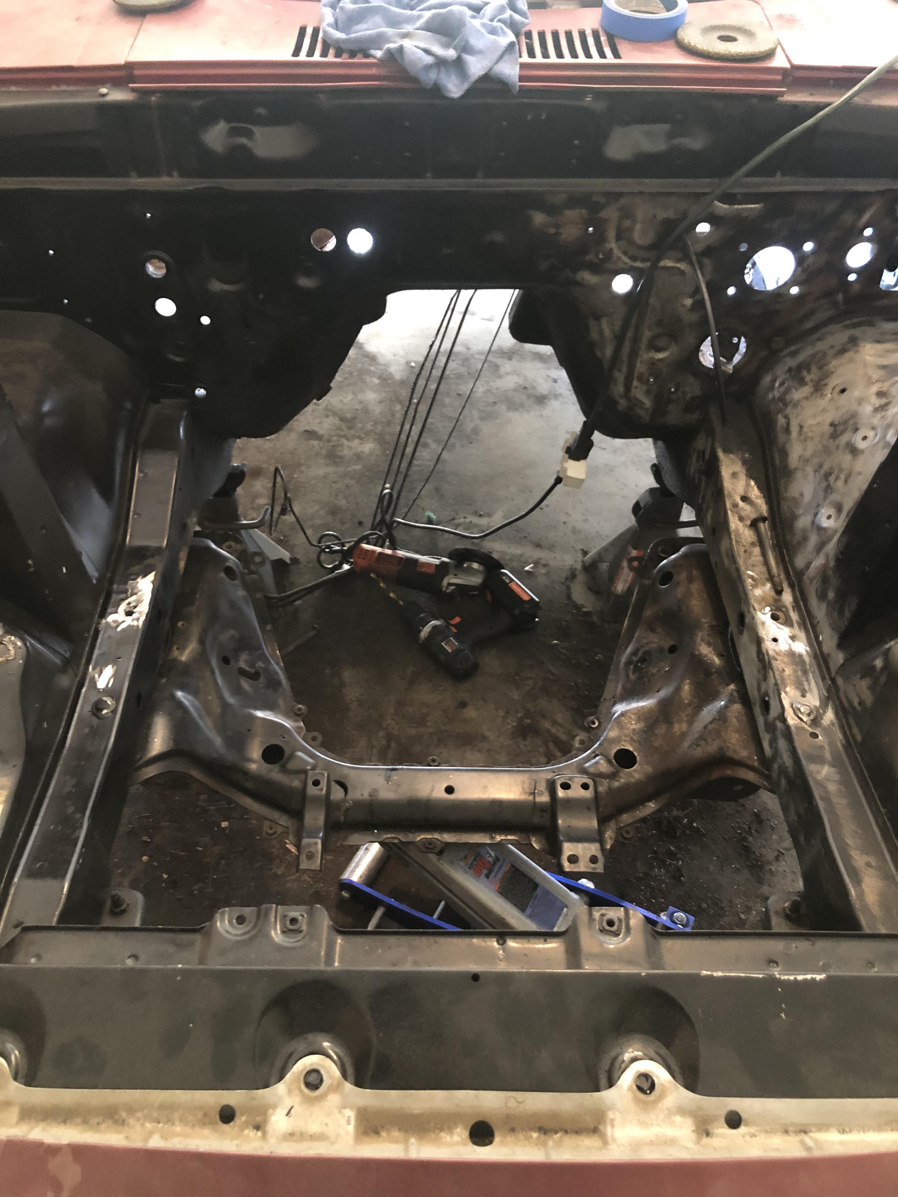 FC Subframe in an SA RX7!! Took a while to find all the right hole ...