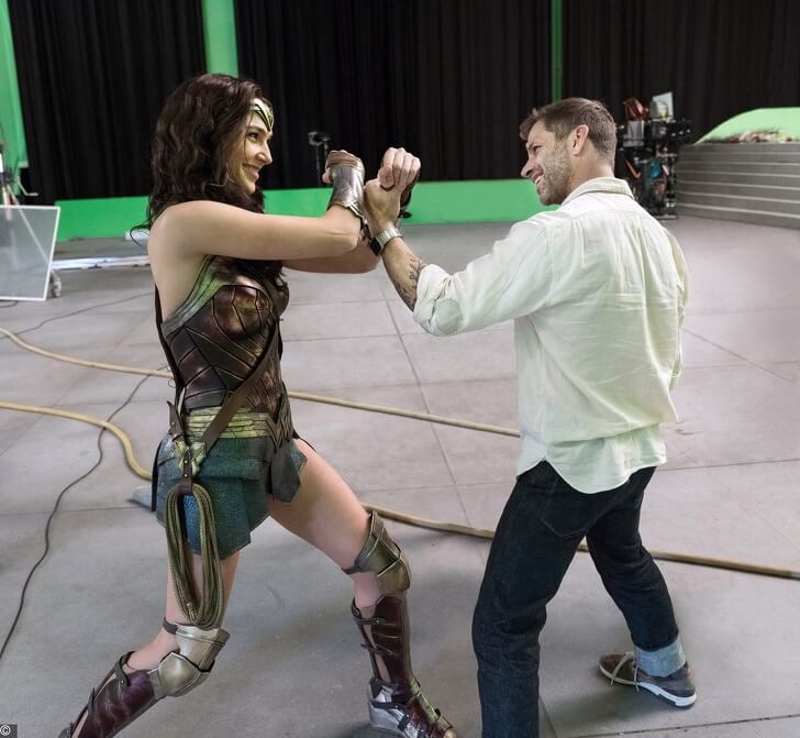 Gal Gadot and Zack Snyder on the set of Justice League | Scrolller