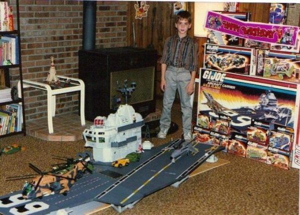 gi-joe-aircraft-carrier-uss-flagg-1985-scrolller