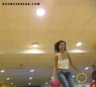 Cougar nip slip [GIF] | Scrolller