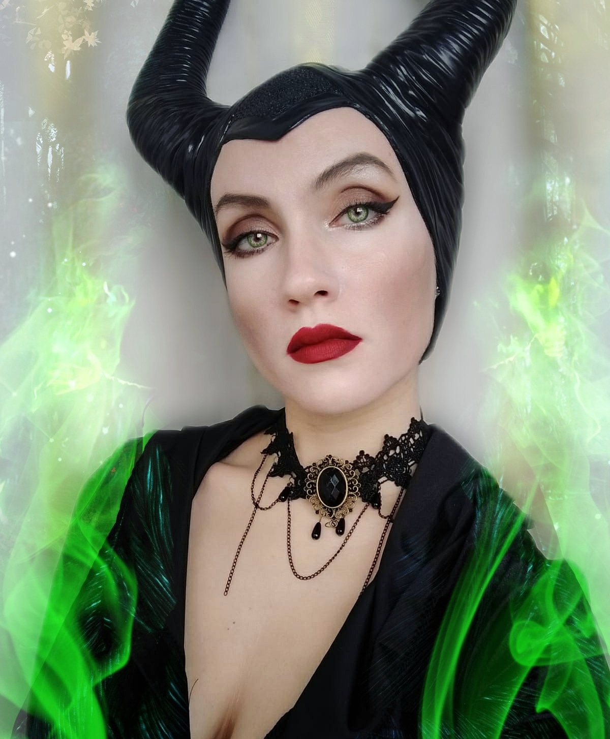 Goth Maleficent cosplay by Amnesia.ha | Scrolller