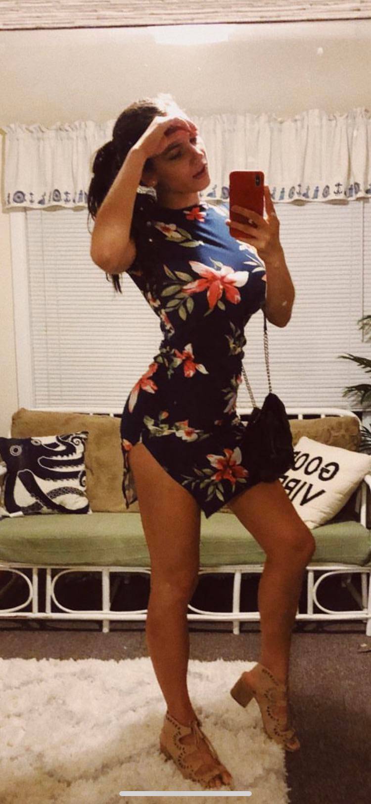 her-body-is-perfect-scrolller