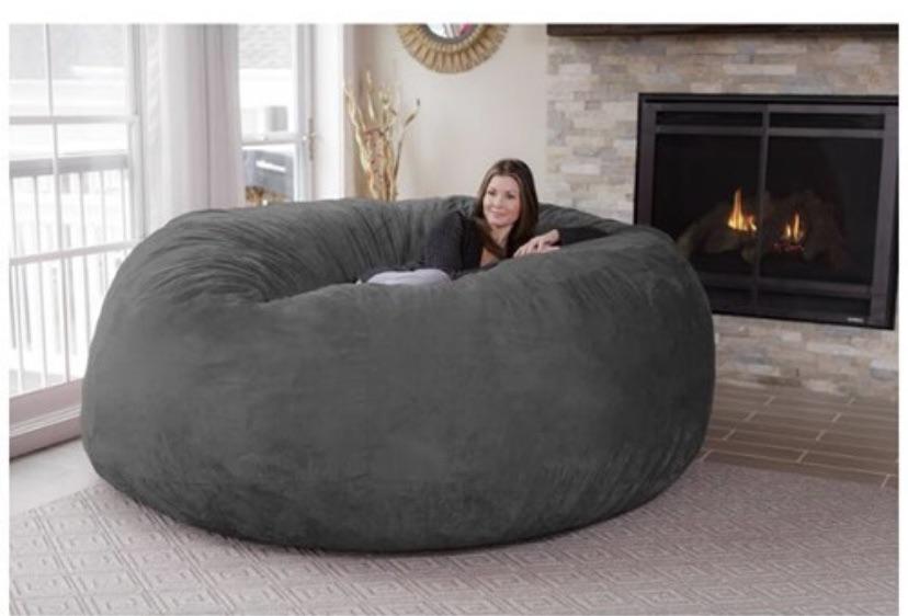 Himiwako, just chillin on her boobs Scrolller