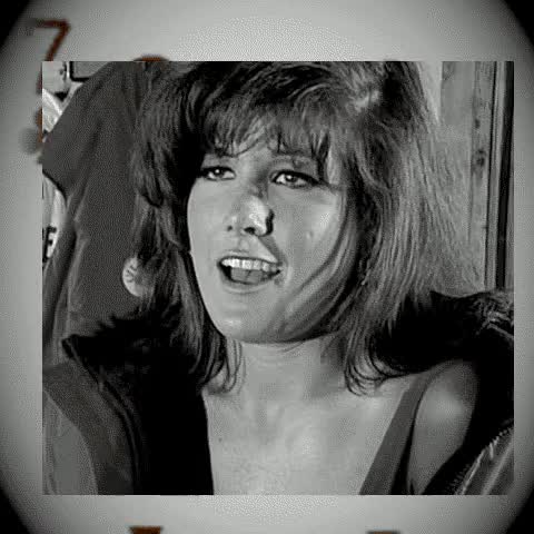 Holly Body Scrolller