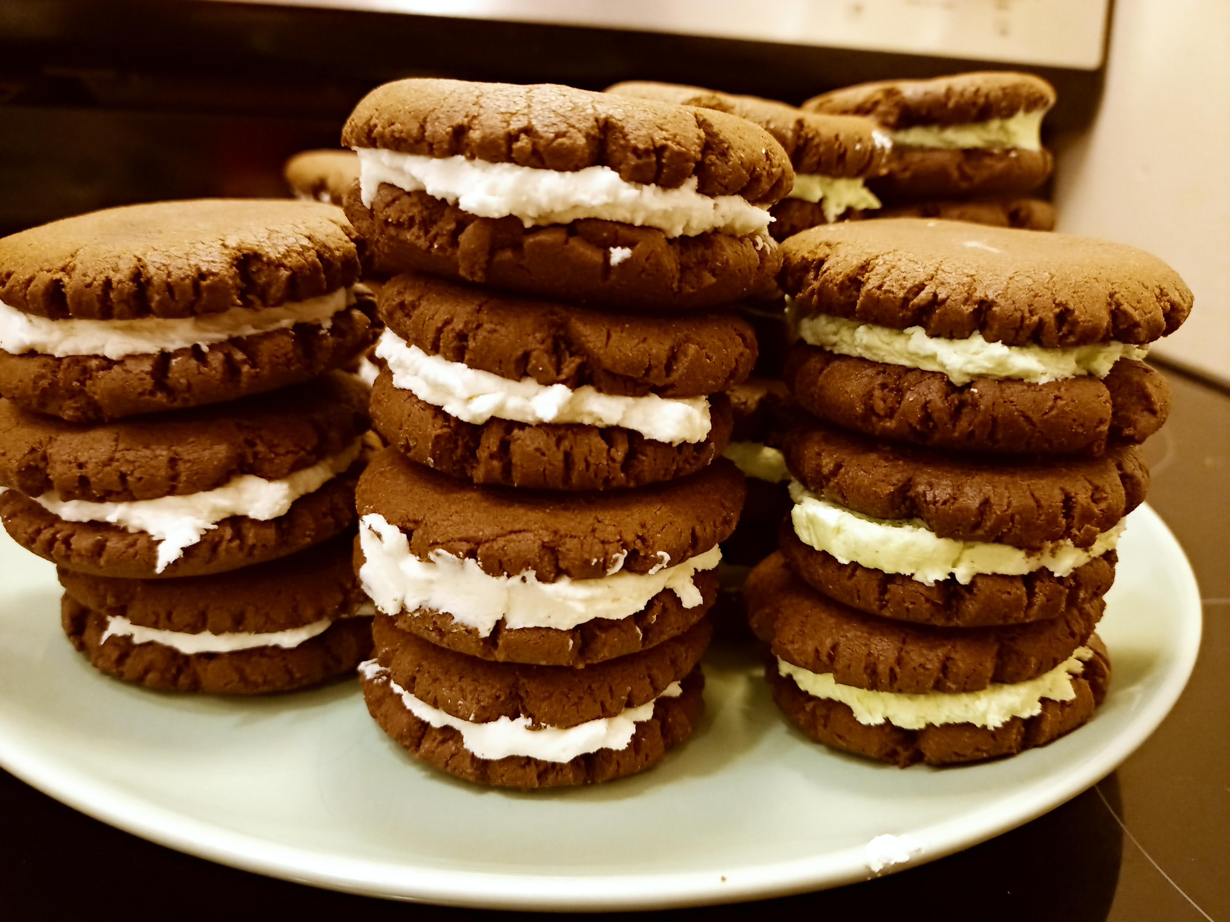 [homemade] Oreo cookies. (regular and mint) | Scrolller