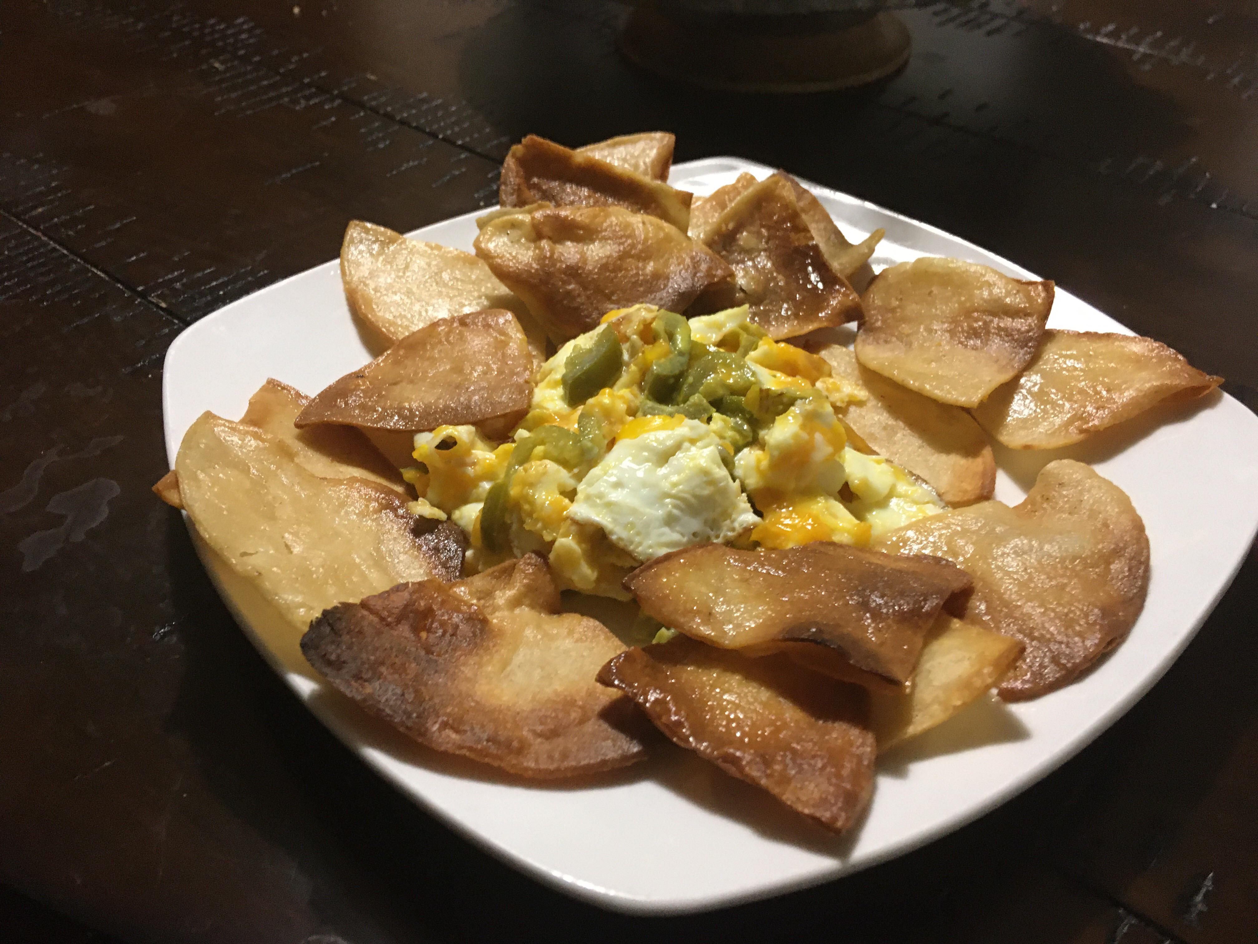 [Homemade]Tortilla chips and egg,jalapeño, and cheese Scrolller
