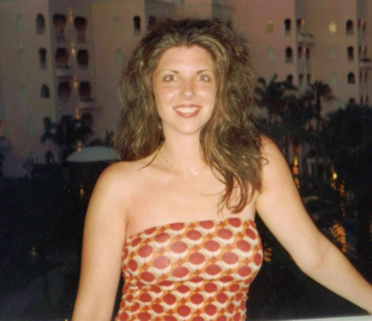 Hot wife. Do you like me? Scrolller