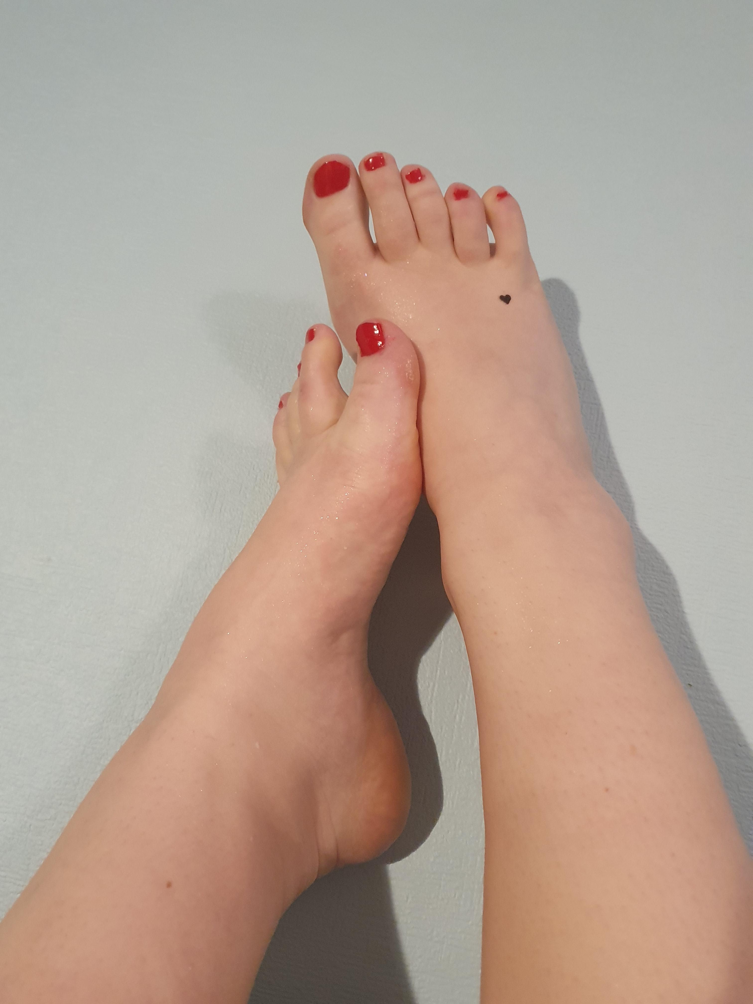 I Am New To Painting My Toe Nails Do You Have Any Tips And Tricks Of