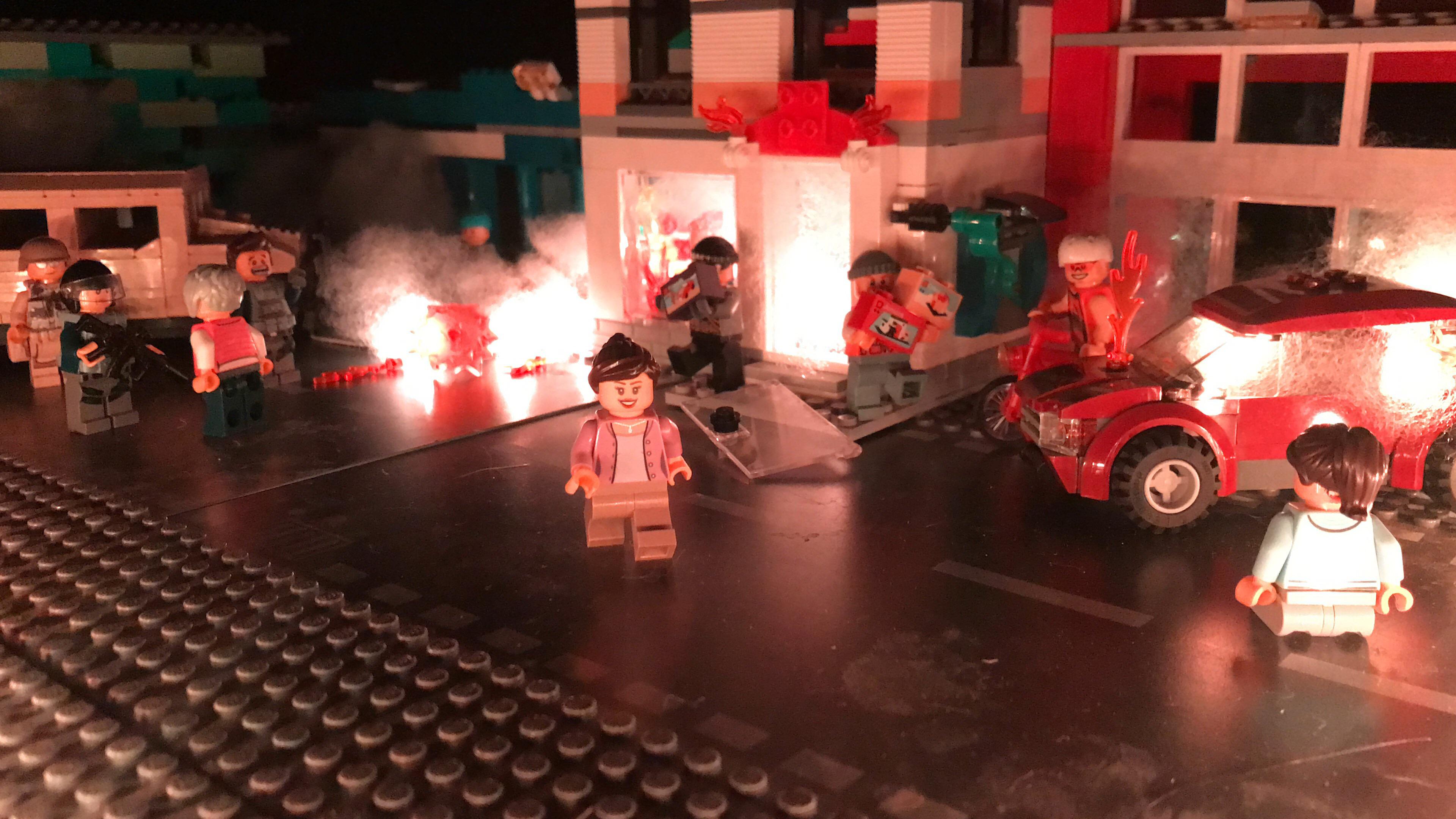 lego looter I made a mini diorama of the riots and looting happening in the cities
