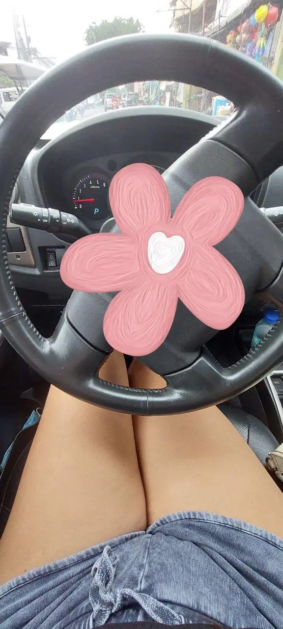 I miss getting fingered while stuck in traffic..