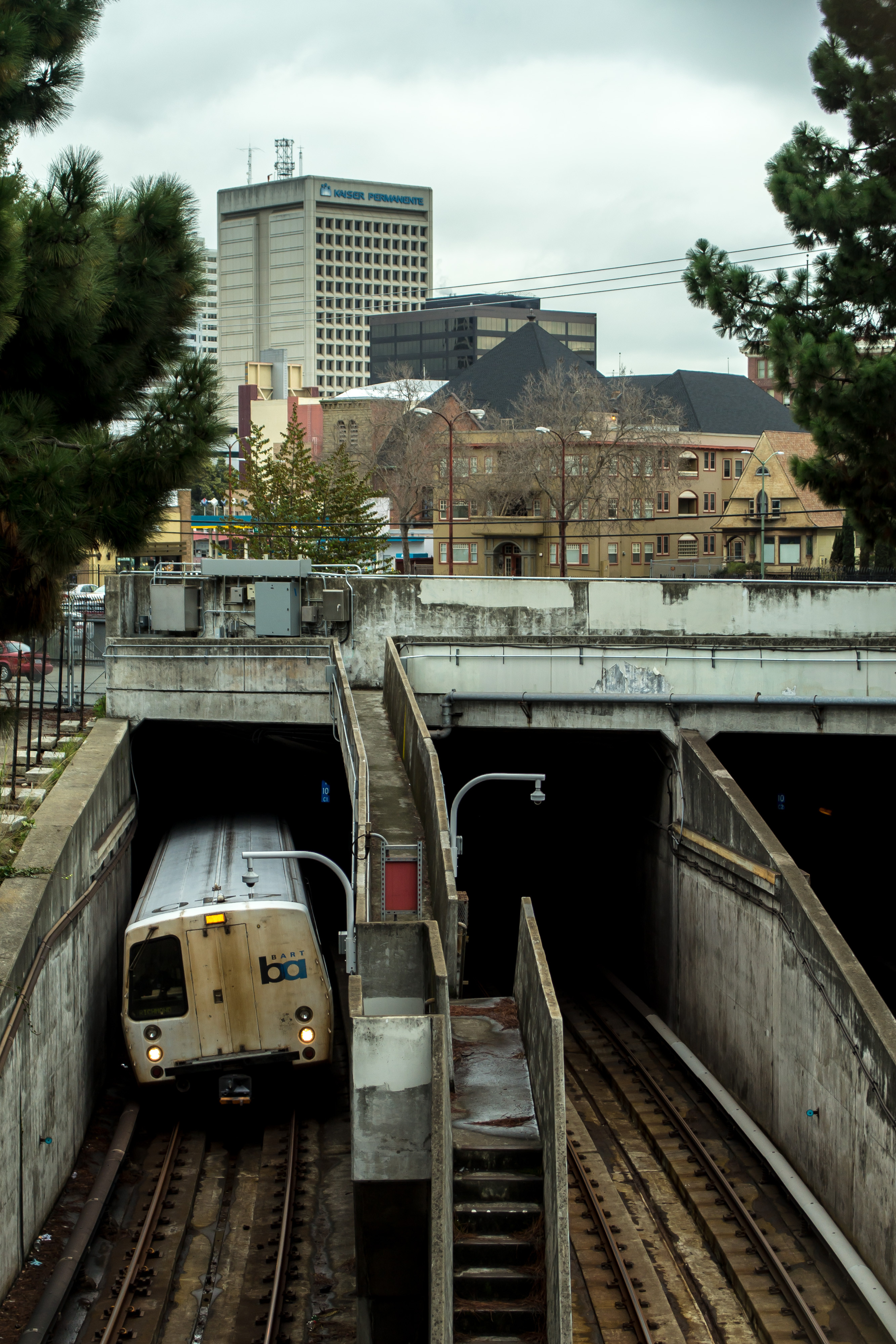I took this picture of a BART train and I'm happy with how it turned ...