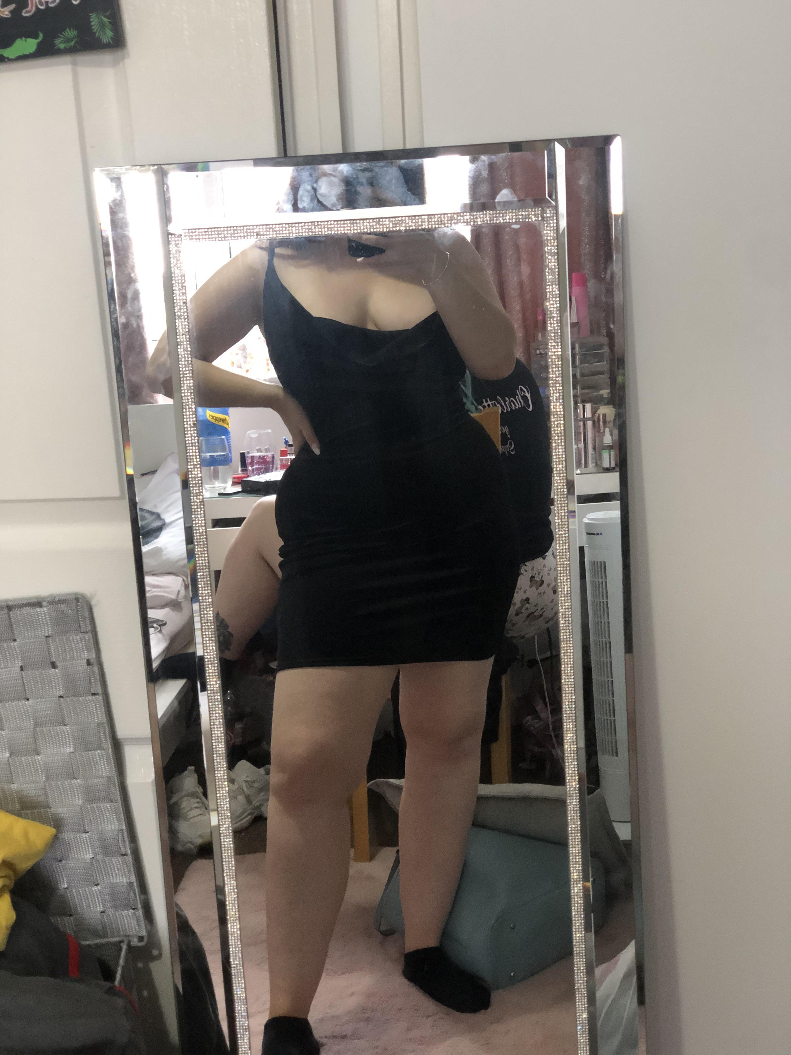 If onlyfans isn t your thing i sell content through kik cash app so