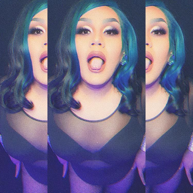 If you like T girls add my Ig and only fans!! Ig spacey_kasey and my