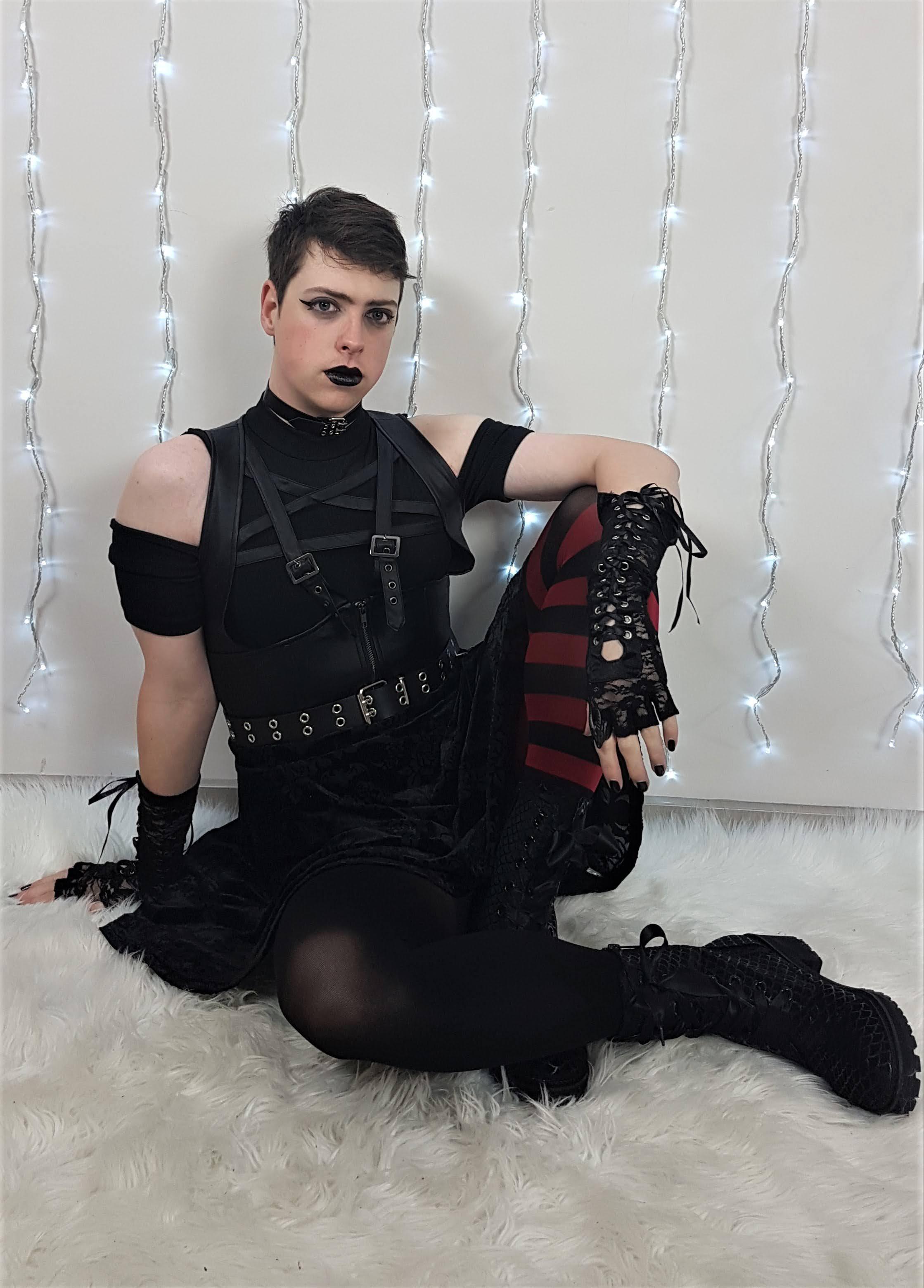 Januarys Post Is Up Can I Be Your Hot Goth Gf 🖤 Xx Scrolller 