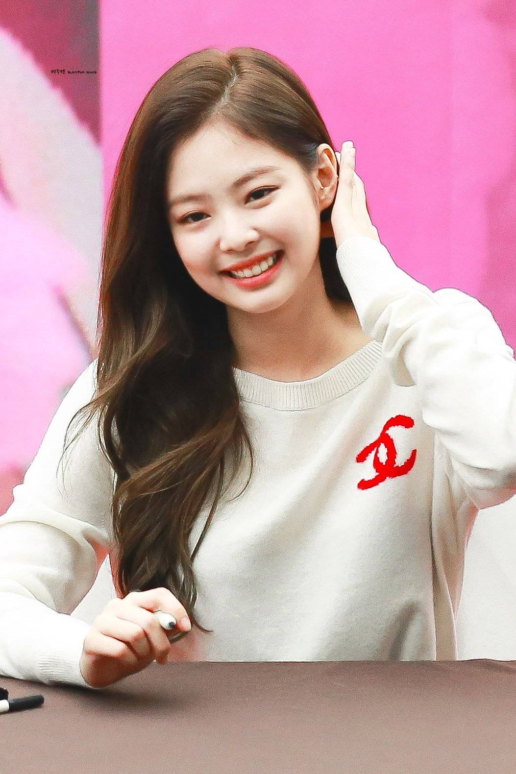 Jennie | Scrolller