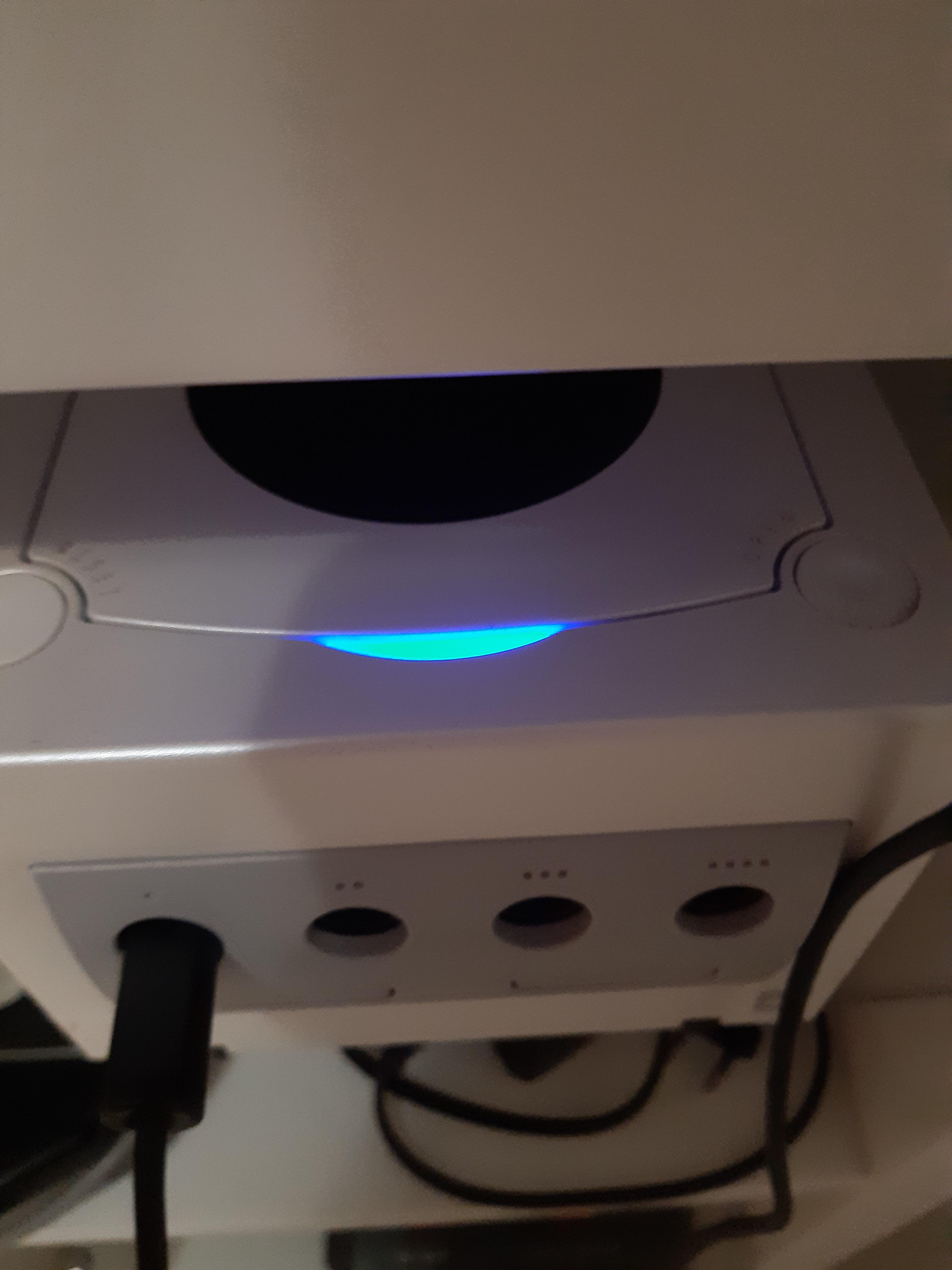 Gamecube Mod Led Just changed LED on my Gamecube. On the white ones it looks awesome ...