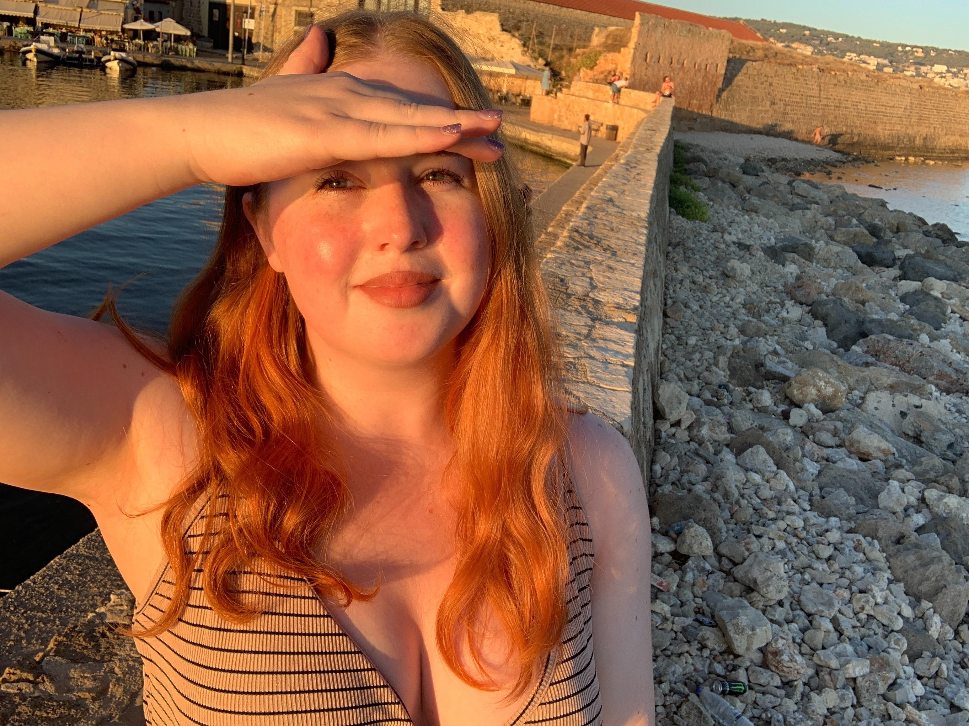  Can’t go wrong with a golden hour selfie :) | Scrolller