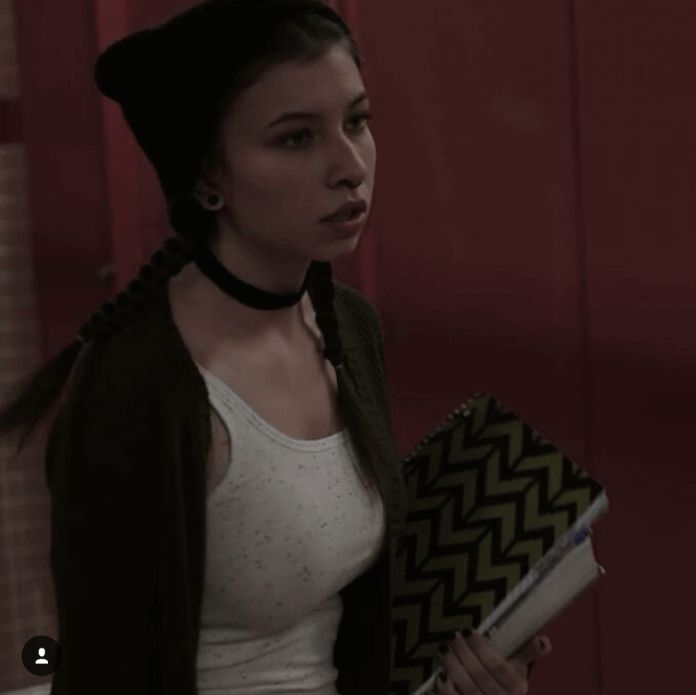 katelyn-nacon-enid-from-the-walking-dead-and-her-big-tits-scrolller