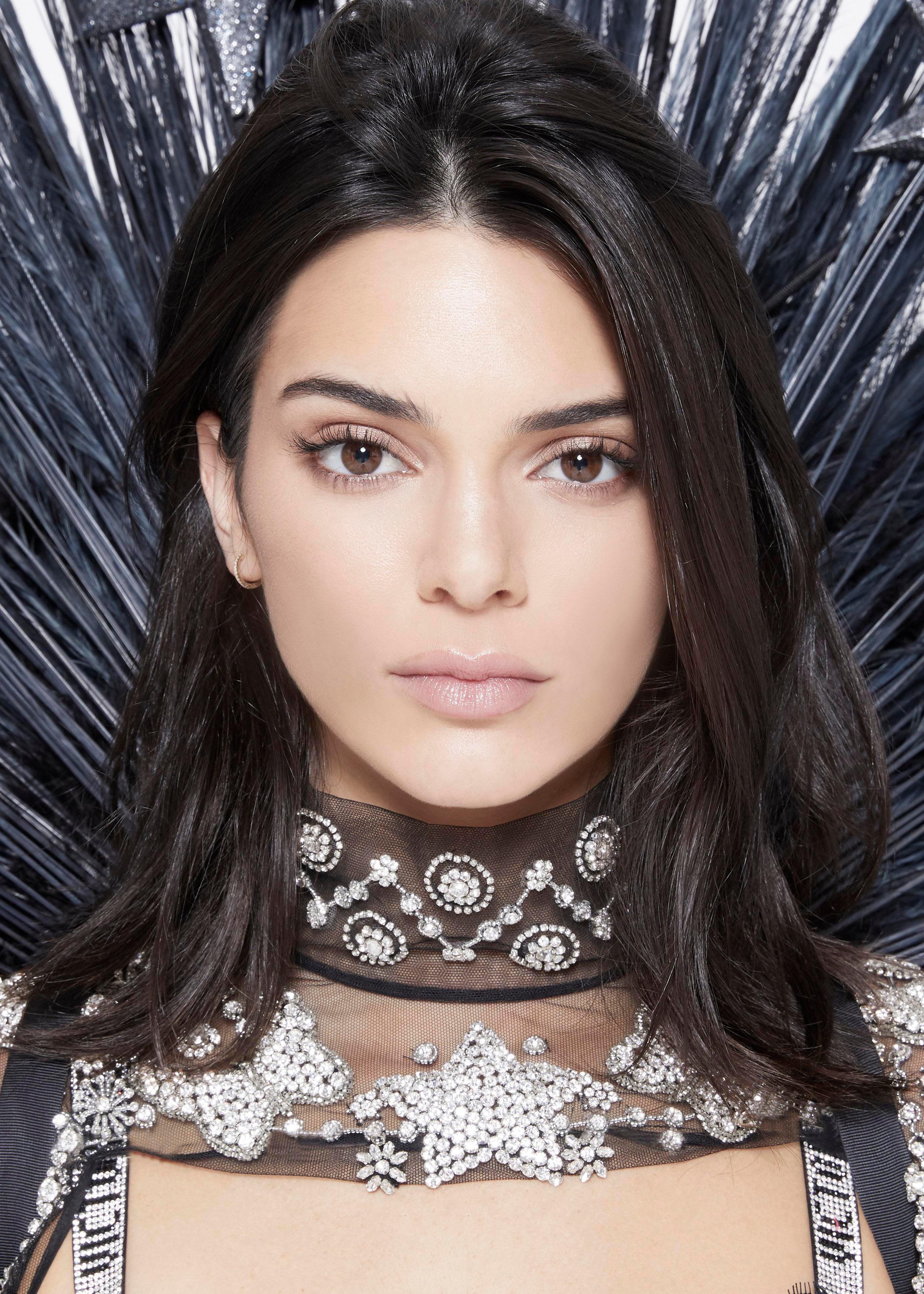 Kendall Jenner Would Look Even Better Once Her Makeup Is Running Down Her Face After A Good Fuck