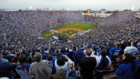 Largest baseball crowd ever (115k +) at the LA Memorial Coliseum for a Red Sox Dodgers exhibition game in 2008