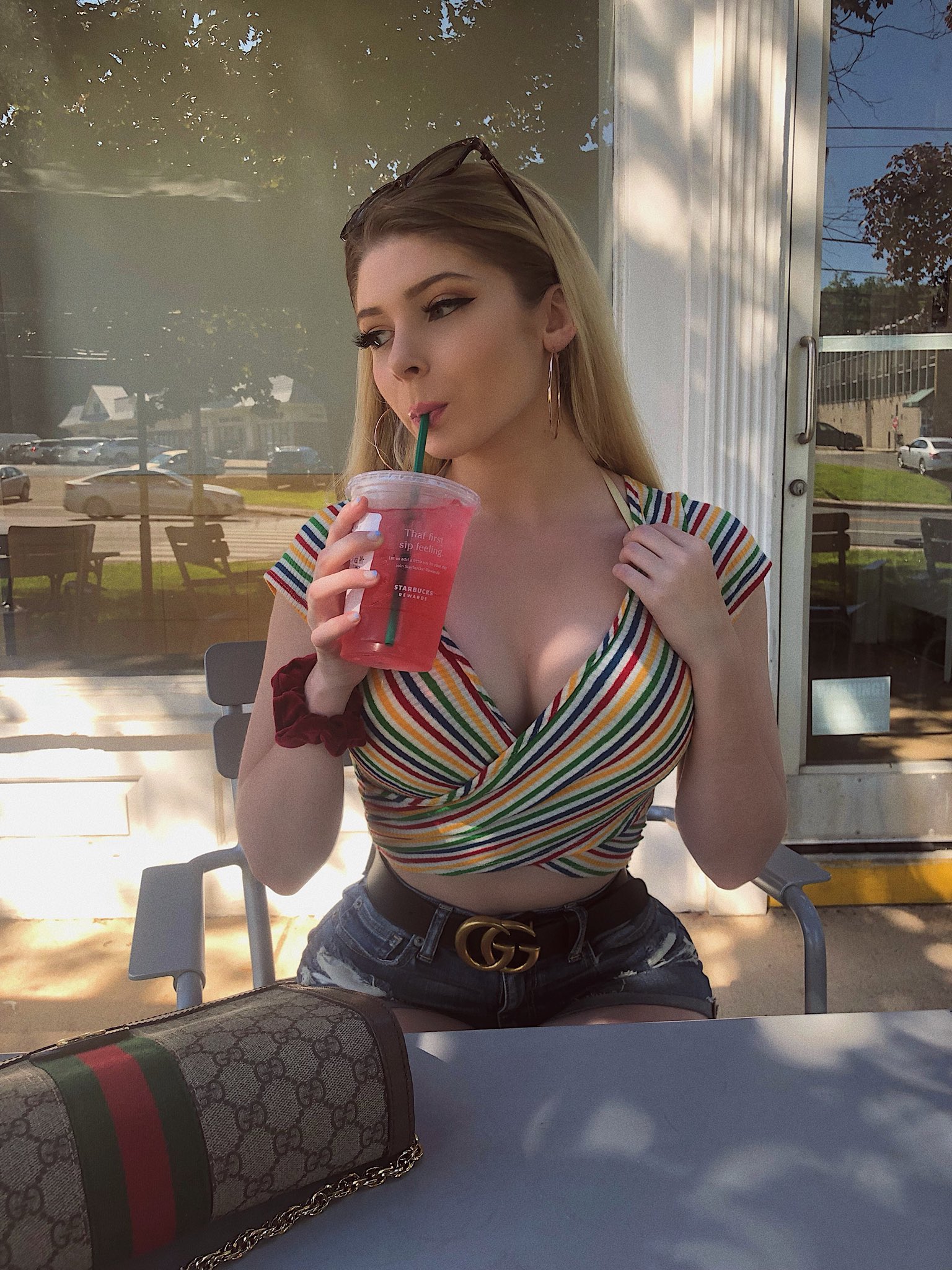 Lindsay Capuano Scrolller