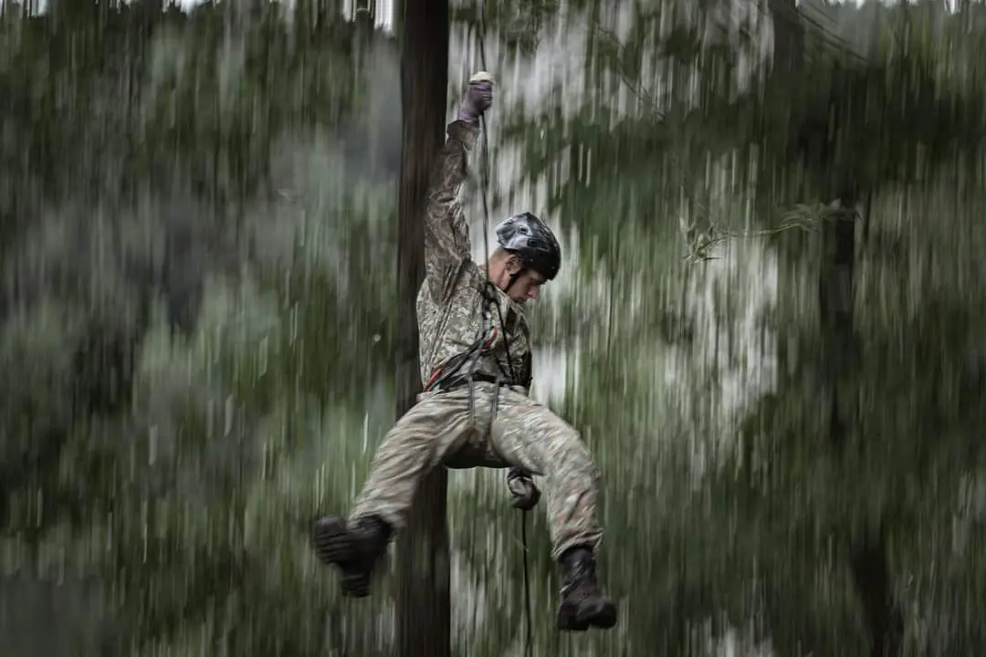 Lithuanian recce scout during rappelling training [890x470] | Scrolller